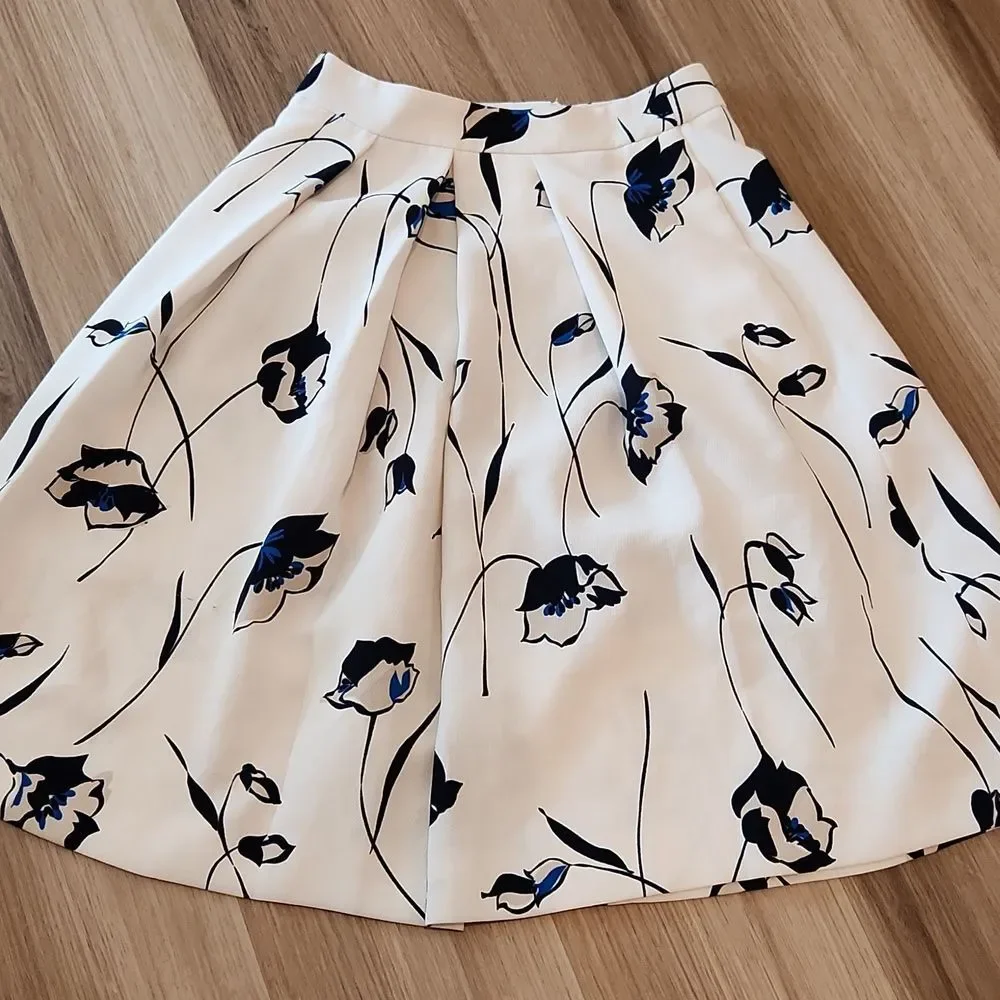 🔥Clearance🔥 Zara blue flower midi skirt